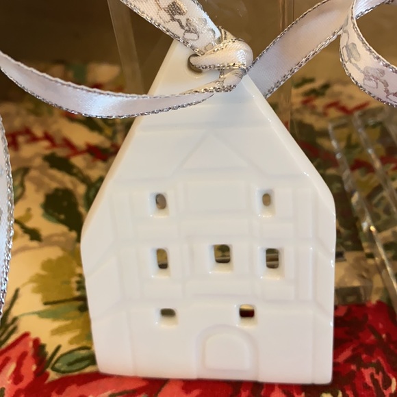 Lot of 3 white ceramic Made in Japan Christmas Tree ornaments - Picture 2 of 6